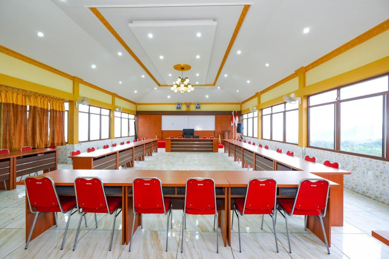 Oyo 3125 Hotel Taman Sari Semarang Exterior foto